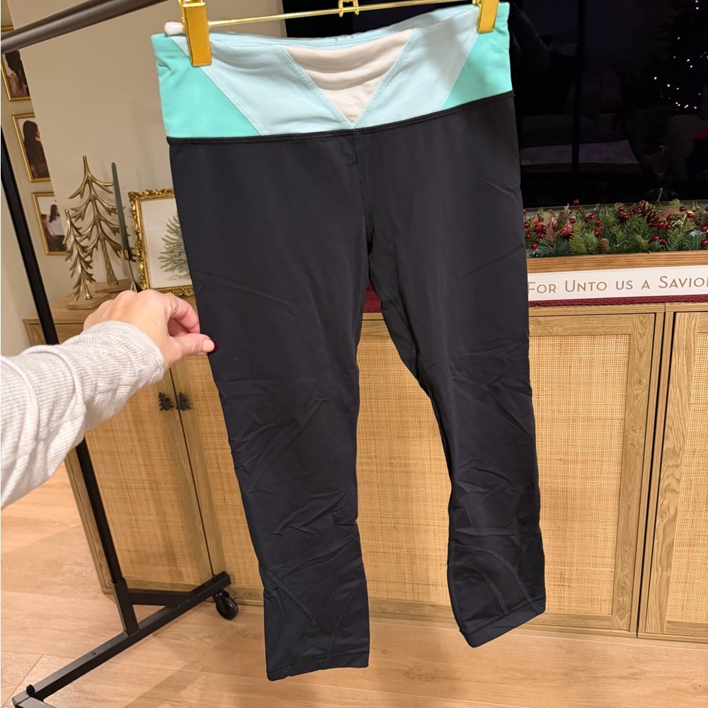 Lululemon Black and Mint Crop Leggings